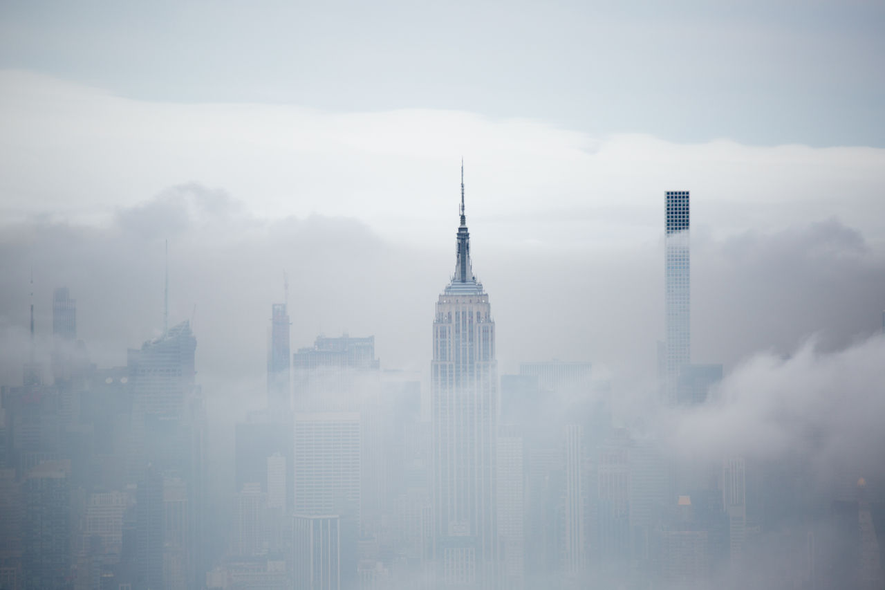 New York grattacieli nella nebbia